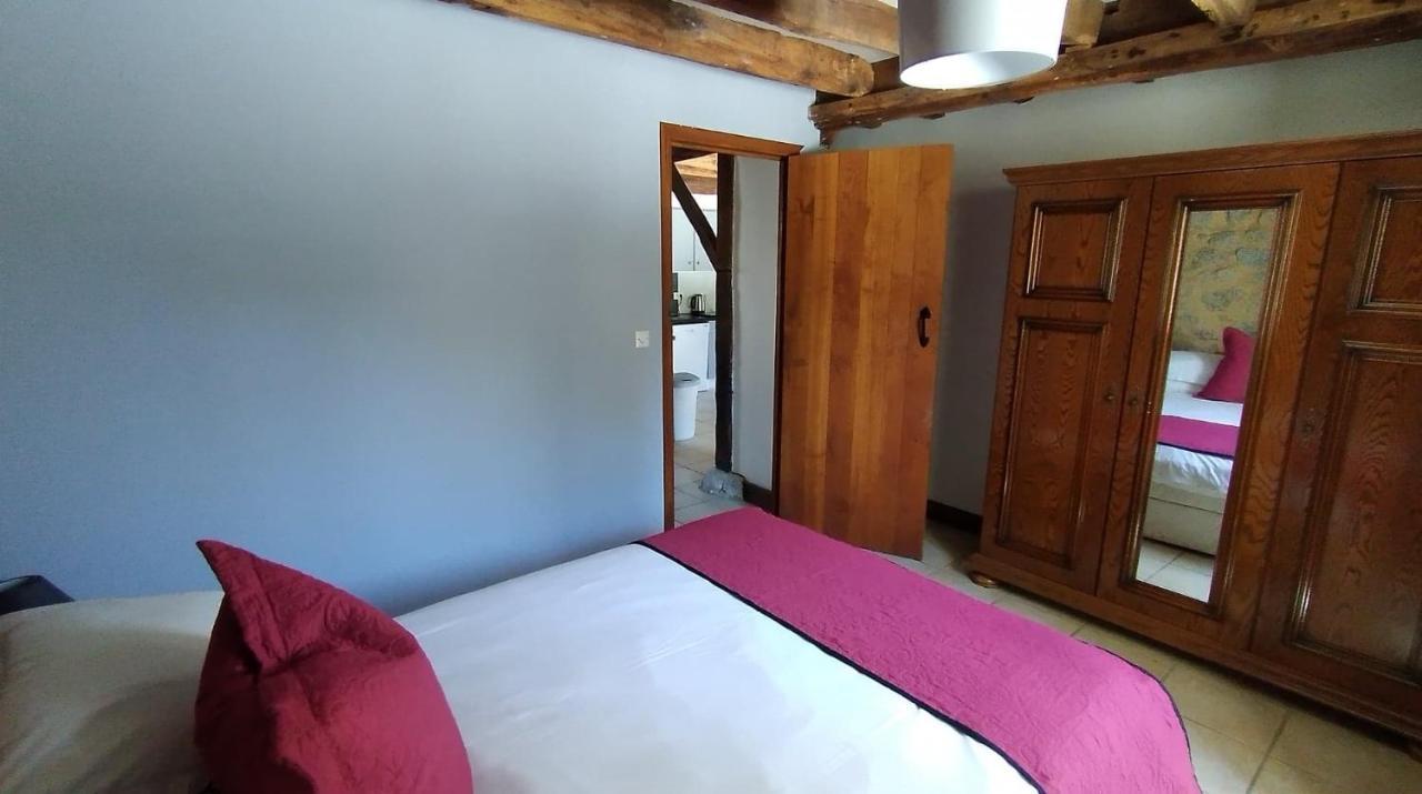 The Railway Cottage - Characterful And Comfortable Holiday Cottage Piégut-Pluviers Zewnętrze zdjęcie