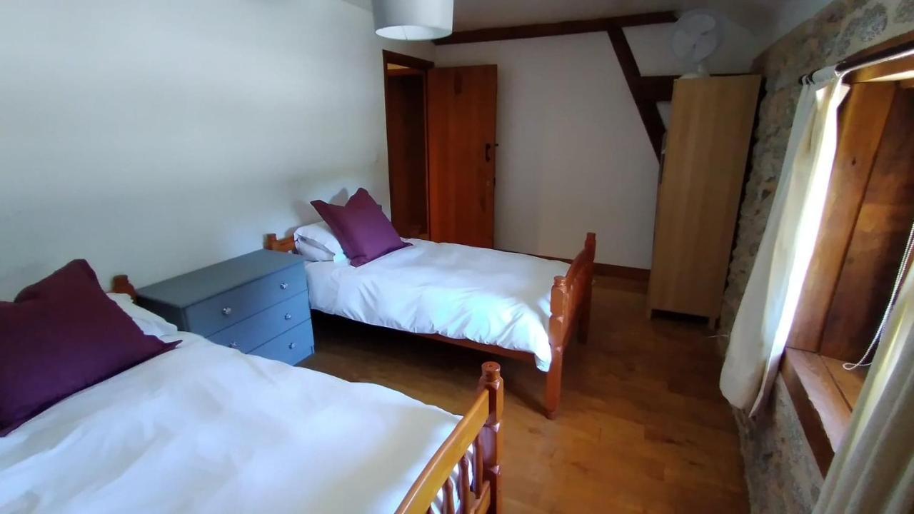 The Railway Cottage - Characterful And Comfortable Holiday Cottage Piégut-Pluviers Zewnętrze zdjęcie